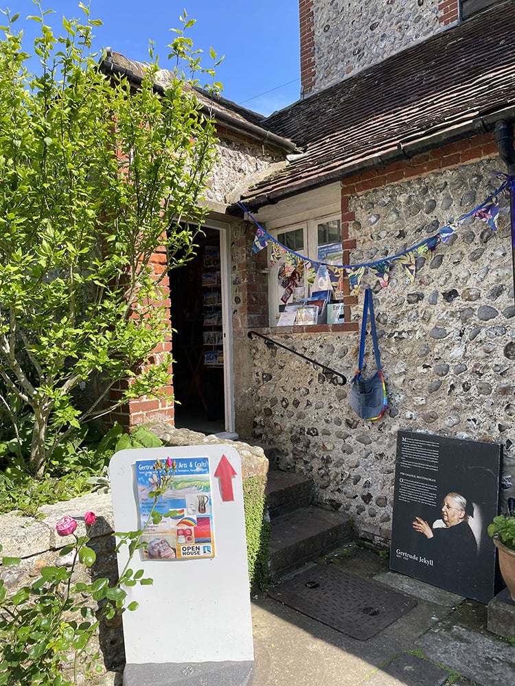 Gertrude’s Garden Arts and Crafts